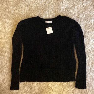 American Threads black sweater new small